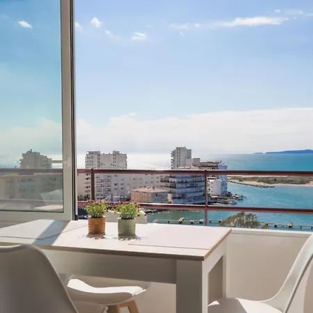 Apartment Seaview Heights In