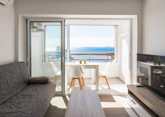 Seaview Heights In *